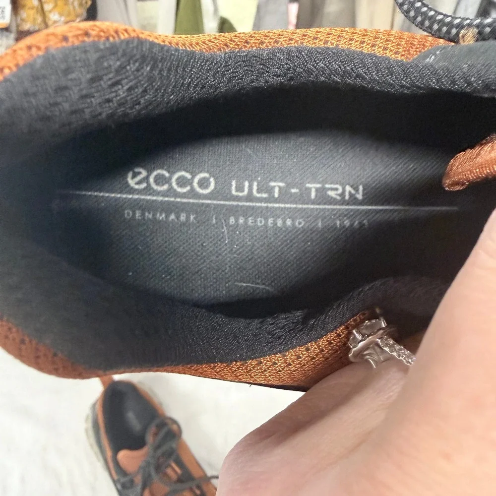 ECCO ULT-TRN Waterproof Hiking Shoes Mens 10-10.5 Brown Black Michelin Sole 44